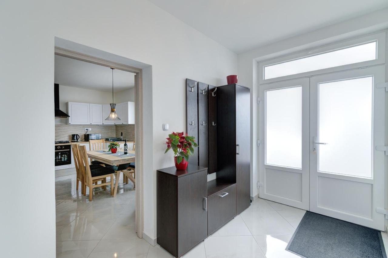 Apartment Luka Senj  Luaran gambar